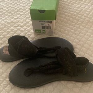 SANUK YOGA SLING Sandal..NWT Sz7